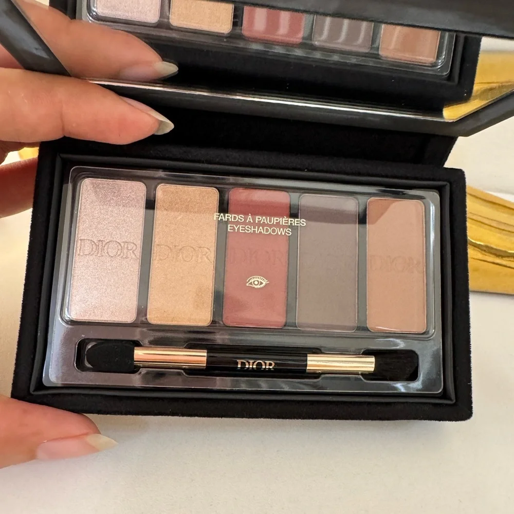 DIOR EYESHADOW PALETTE VELVET CASE WITH GOLD
